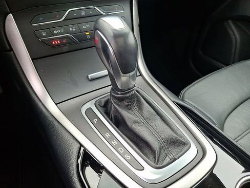 Used 2018 Ford Edge SEL w/ Equipment Group 201A image 15