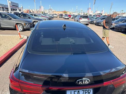 Used 2020 Kia Forte LXS FWD image 6