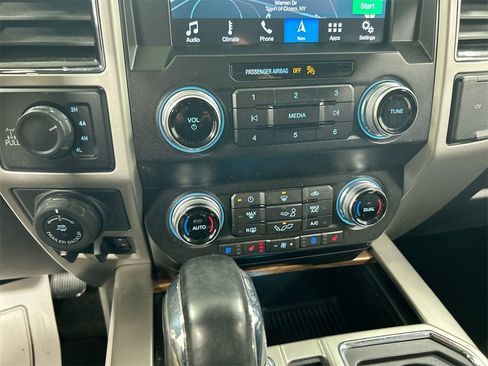 Used 2019 Ford F150 Lariat w/ Equipment Group 502A Luxury image 17