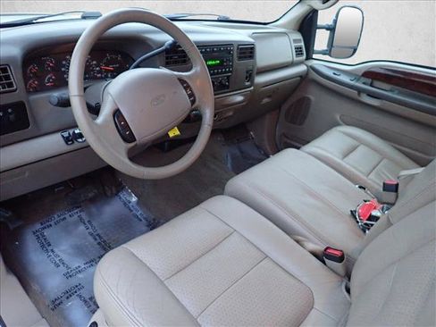 Used 2001 Ford F250 Lariat image 9