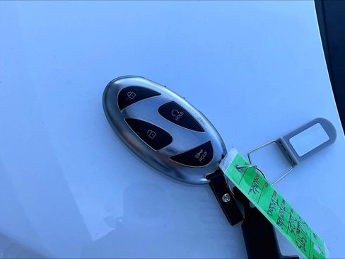 Used 2025 Hyundai Tucson Limited image 14