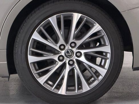 Used 2019 Lexus ES 350 w/ Premium Package FWD image 7