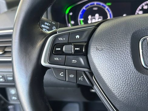Used 2022 Honda Accord Touring image 25