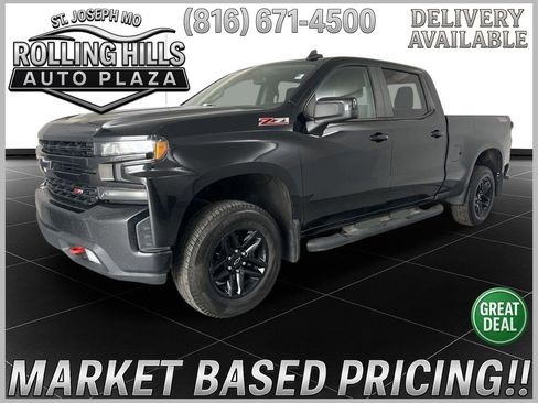 Used 2021 Chevrolet Silverado 1500 LT Trail Boss w/ Bed Protection Package image 1