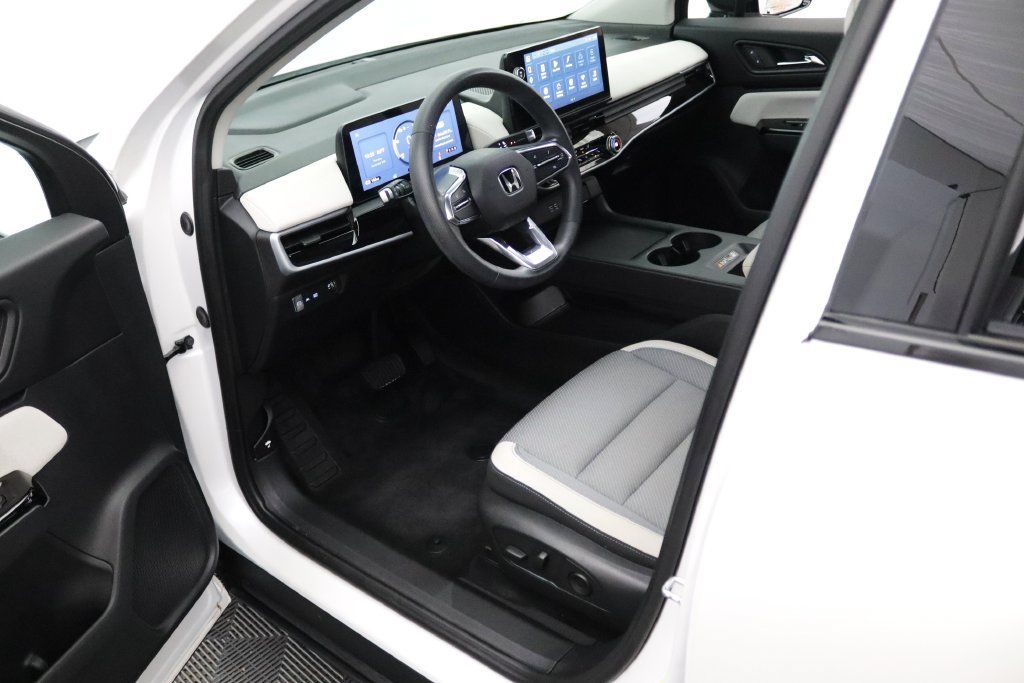 Used 2024 Honda Prologue EX image 14