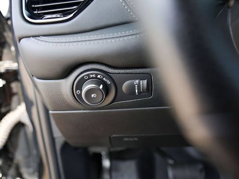 Used 2022 Dodge Durango Citadel RWD image 15