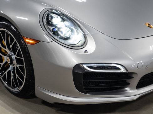 Used 2016 Porsche 911 4 Cabriolet image 24