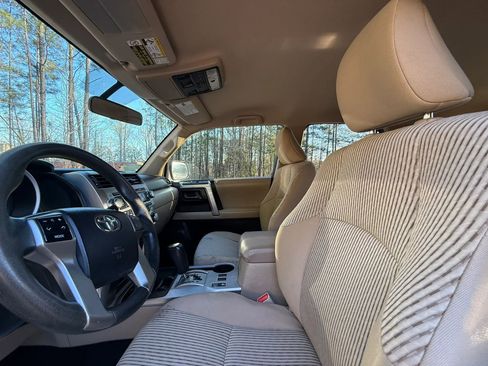 Used 2013 Toyota 4Runner SR5 RWD image 12