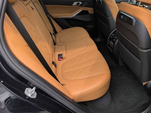 Used 2025 BMW X5 xDrive40i w/ M Sport Package image 22