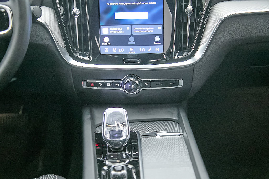 Certified 2025 Volvo S60 B5 Ultra AWD/4WD image 30