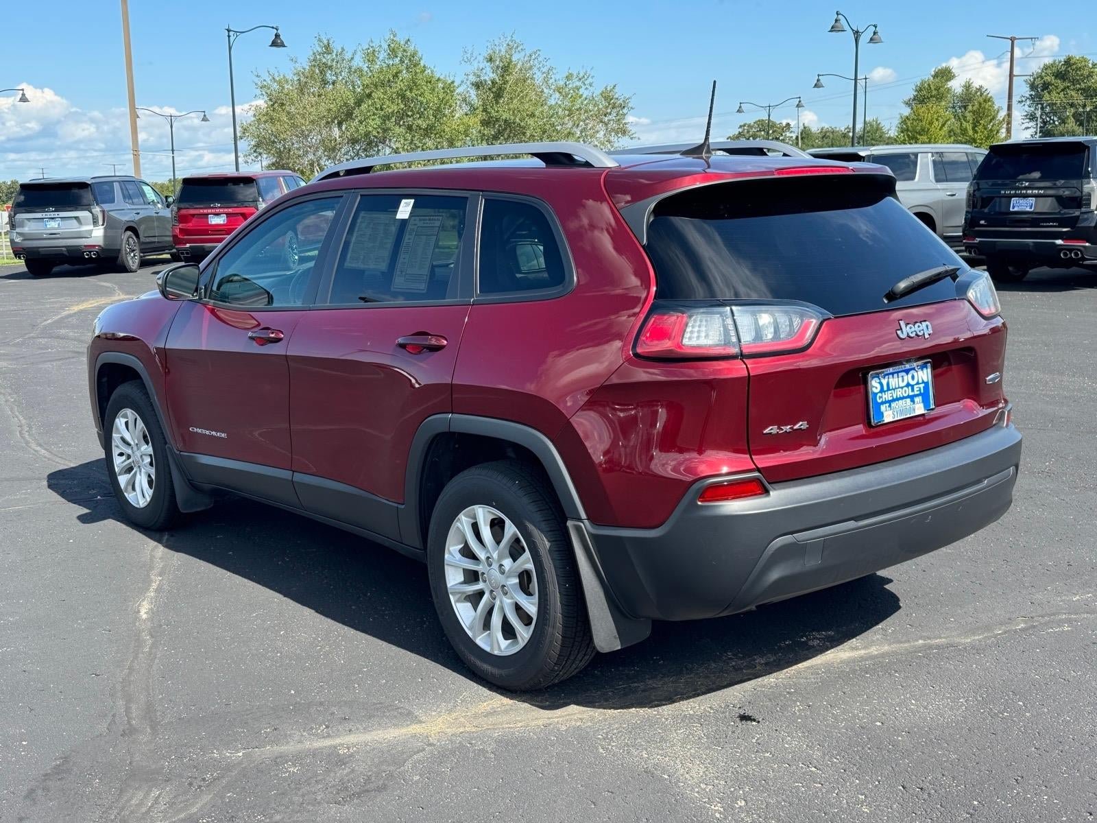 Used 2020 Jeep Cherokee Latitude w/ Cold Weather Group AWD/4WD image 3