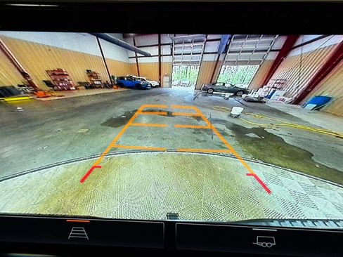 Used 2022 GMC Sierra 1500 SLT image 29