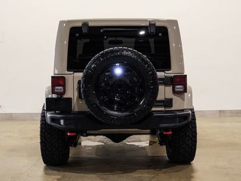 Used 2017 Jeep Wrangler Rubicon AWD/4WD image 35