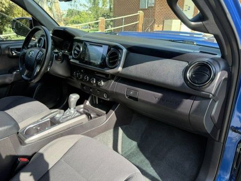 Used 2016 Toyota Tacoma 4x4 Double Cab image 21