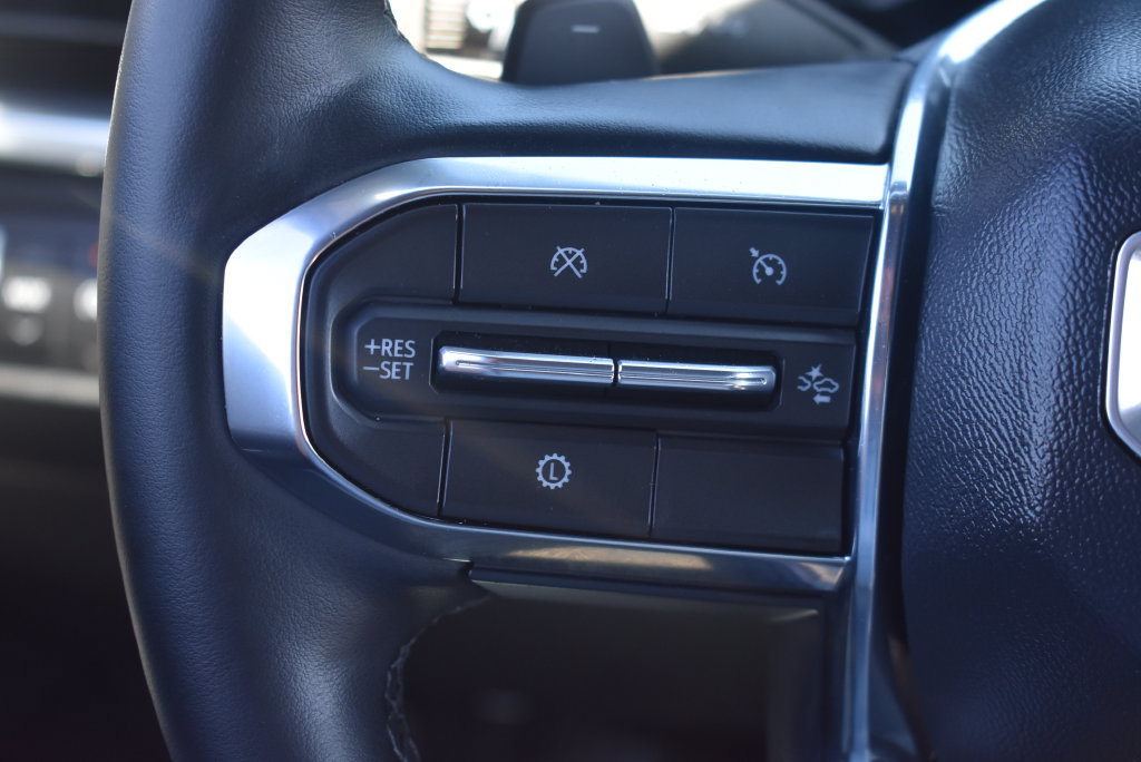 Used 2026 GMC Acadia Elevation FWD image 25