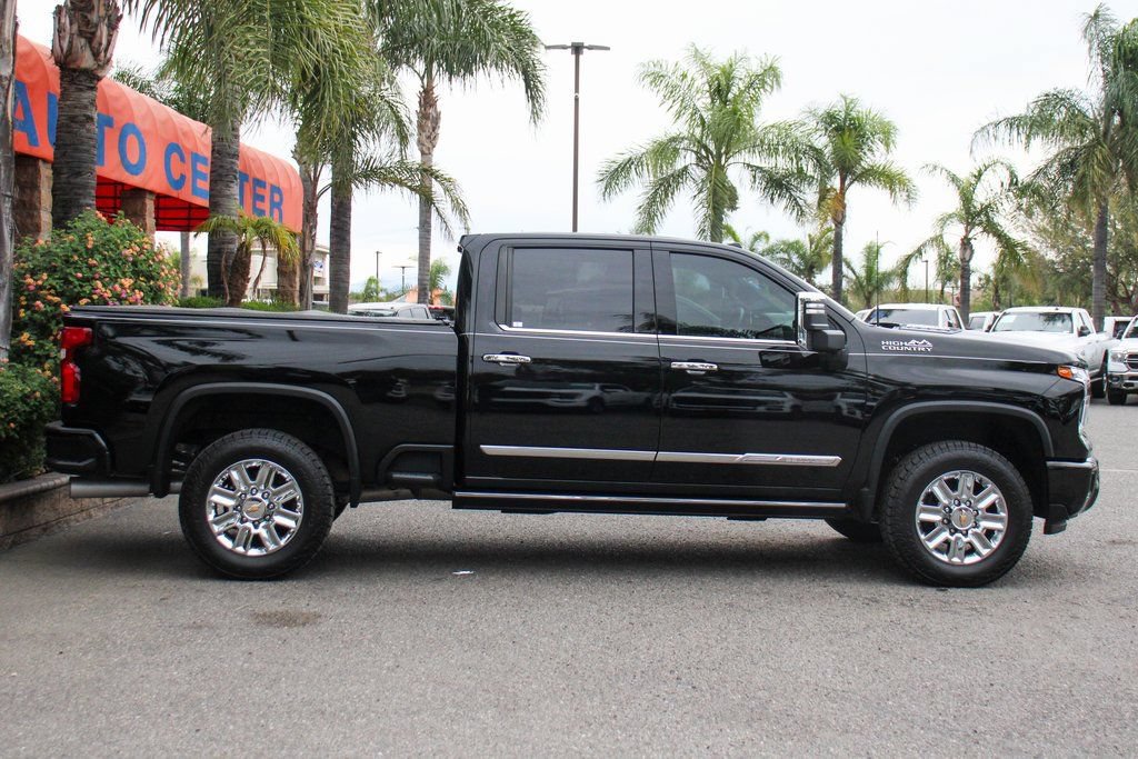 Used 2024 Chevrolet Silverado 2500 High Country AWD/4WD image 12