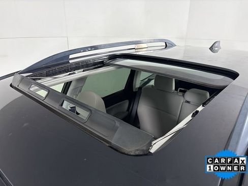 Used 2017 Subaru Forester 2.5i Premium AWD/4WD image 21