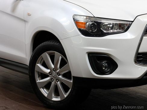 Used 2013 Mitsubishi Outlander Sport ES image 3