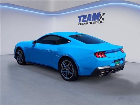 Used 2026 Ford Mustang Coupe RWD image 3