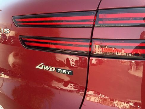 Used 2024 Genesis GV70 3.5T Sport AWD/4WD image 26