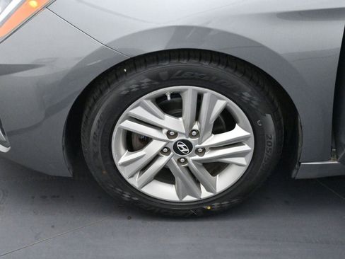 Used 2019 Hyundai Elantra SEL image 27