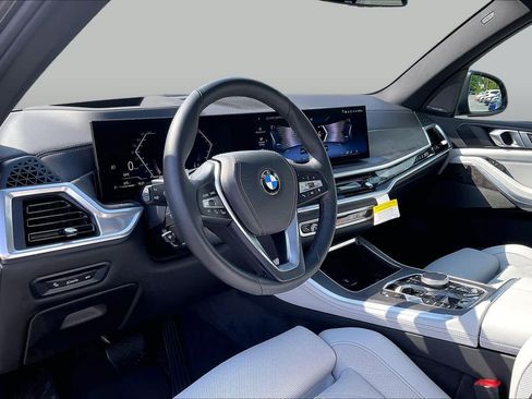Used 2026 BMW X5 xDrive40i w/ Premium Package AWD/4WD image 17