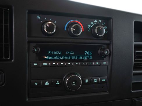 Used 2019 Chevrolet Express 2500 LS w/ Driver Convenience Package RWD image 20