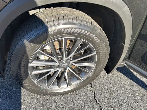 Certified 2024 Lexus NX 250 FWD w/ Premium Package image 32