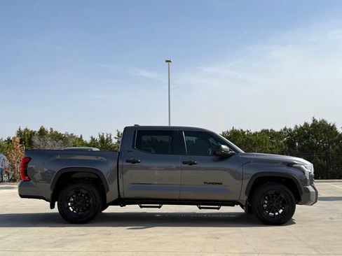Used 2025 Toyota Tundra SR5 image 6