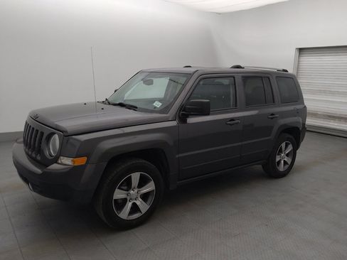 Used 2017 Jeep Patriot High Altitude image 2