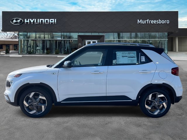 Used 2025 Hyundai Venue Limited FWD image 8