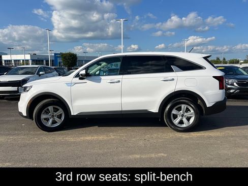 Used 2023 Kia Sorento LX AWD/4WD image 6