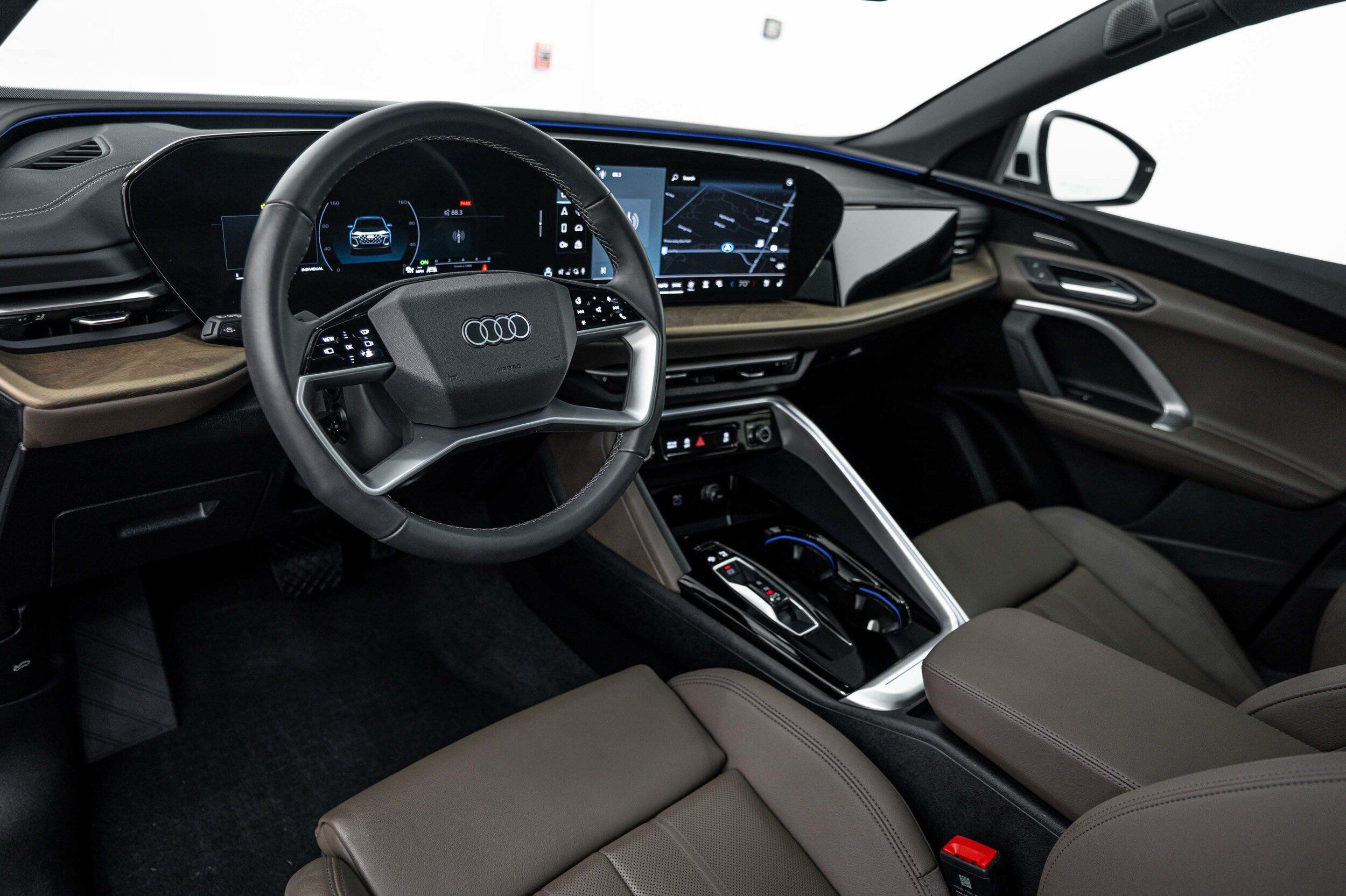 Used 2025 Audi Q5 Premium Plus AWD/4WD image 8
