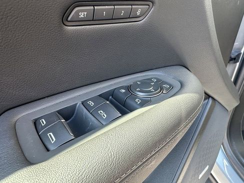 New 2025 Cadillac XT5 Premium Luxury w/ LPO, Floor Liner Package image 20