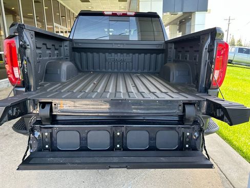 Used 2026 GMC Sierra 1500 AT4 w/ AT4 Premium Package AWD/4WD image 12
