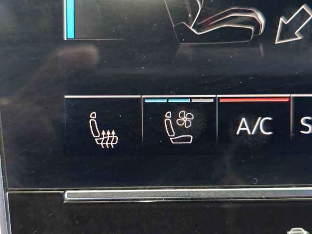 Used 2021 Audi SQ7 Prestige w/ Prestige Package AWD/4WD image 16