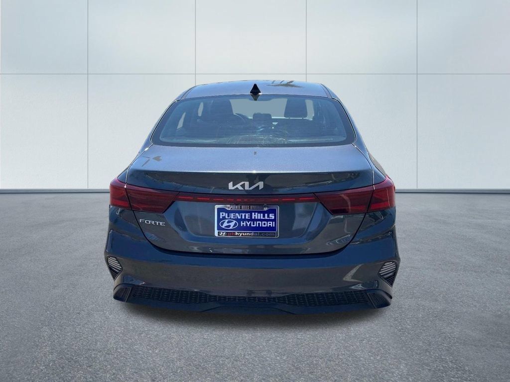 Used 2023 Kia Forte LXS FWD image 5