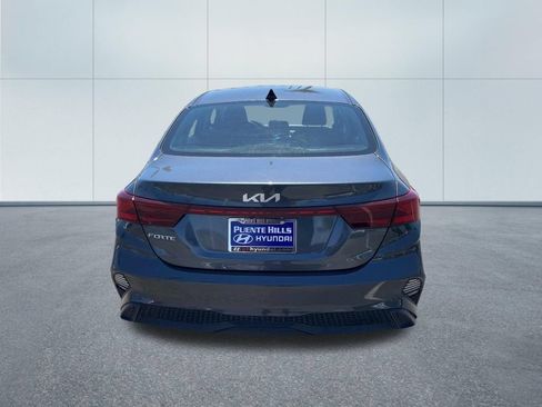 Used 2023 Kia Forte LXS FWD image 5