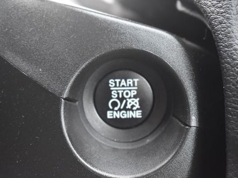 Used 2020 Jeep Compass Latitude w/ Cold Weather Group image 30