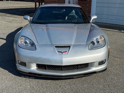 Used 2009 Chevrolet Corvette Z06 RWD image 8