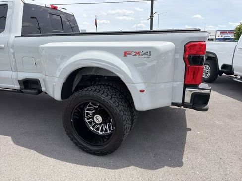 Used 2025 Ford F450 Lariat w/ Lariat Ultimate Package AWD/4WD image 10