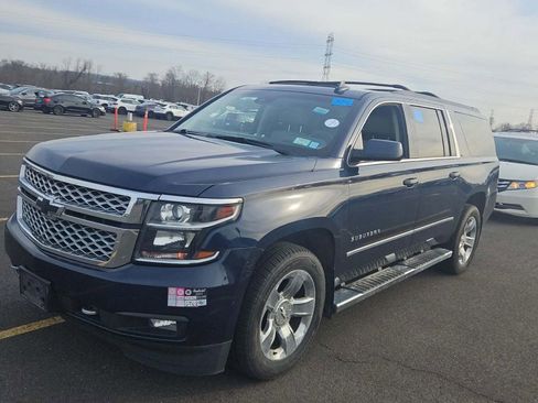 Used 2018 Chevrolet Suburban LT w/ LT Signature Package image 1