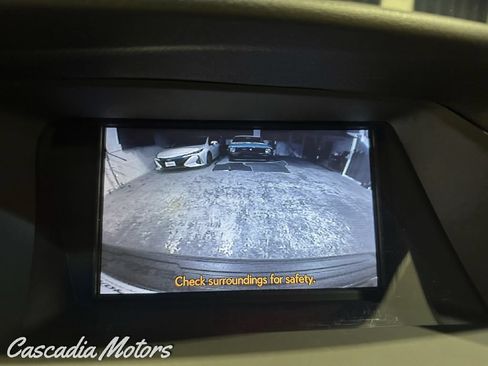 Used 2013 Lexus RX 450h AWD w/ Navigation Pkg image 18