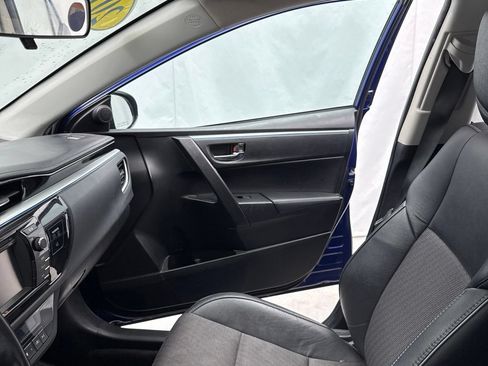 Used 2014 Toyota Corolla S FWD image 21