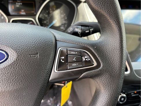 Used 2017 Ford Focus SE FWD image 20
