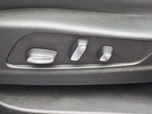 Certified 2023 Cadillac XT6 Premium Luxury w/ Technology Package image 17