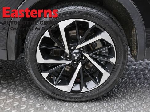 Used 2024 Mitsubishi Outlander SE AWD/4WD image 8