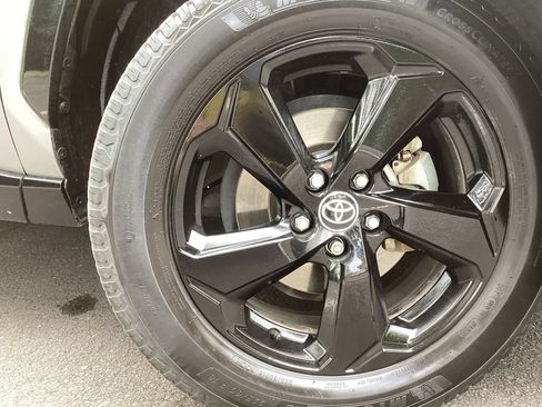 Used 2021 Toyota RAV4 XSE AWD/4WD image 7