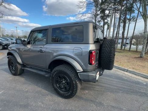 Used 2023 Ford Bronco Wildtrak image 11