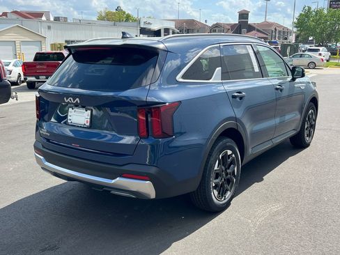 New 2025 Kia Sorento S w/ Panoramic Sunroof Package image 7
